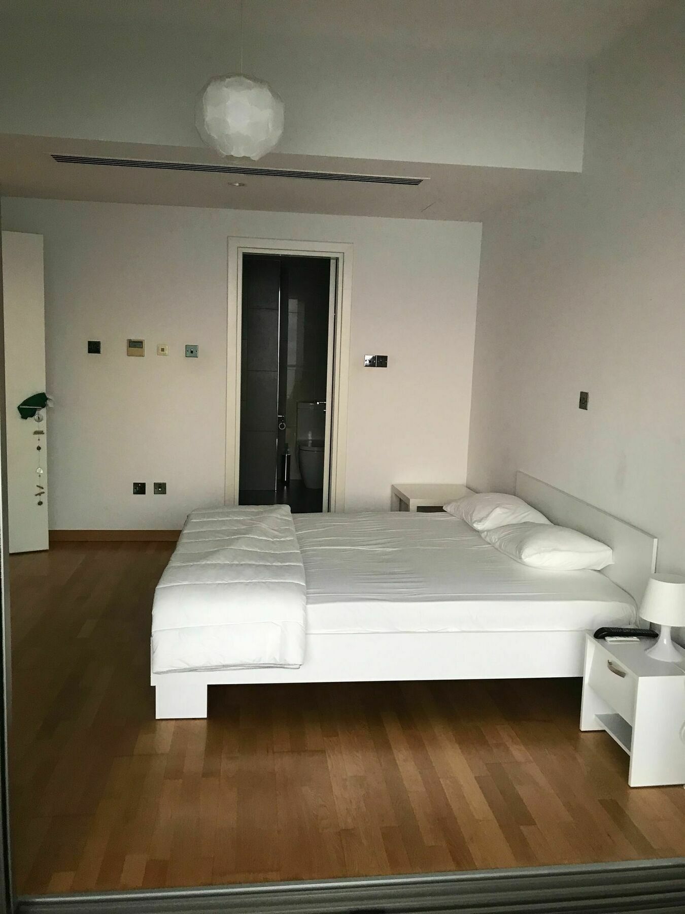 Finikoudes Luxury Apartments 라르나카 외부 사진